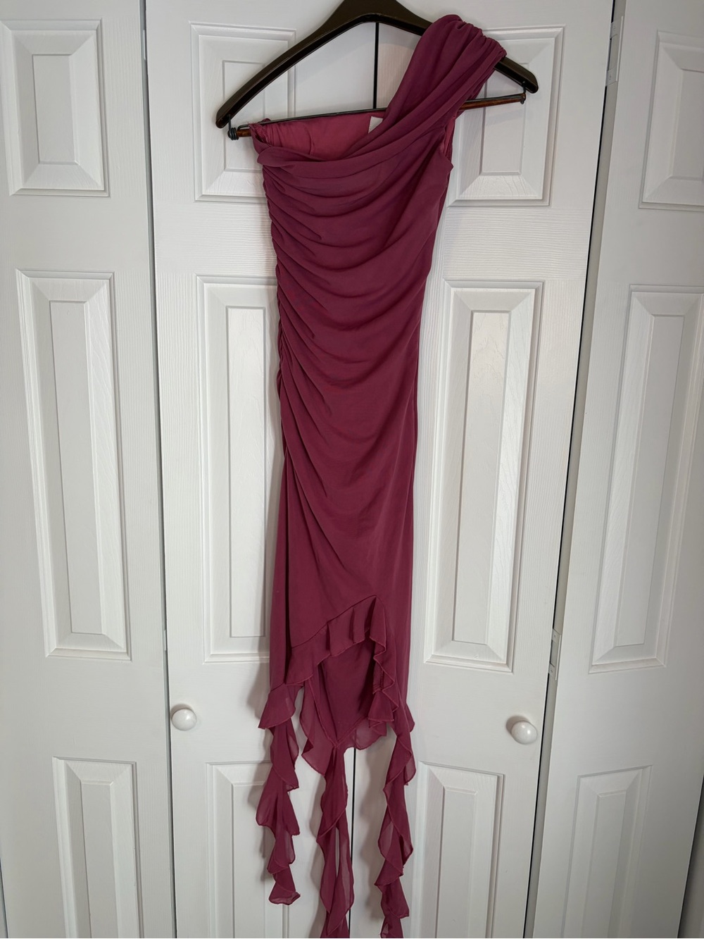 Hello Molly One-Shoulder Ruched Asymmetrical